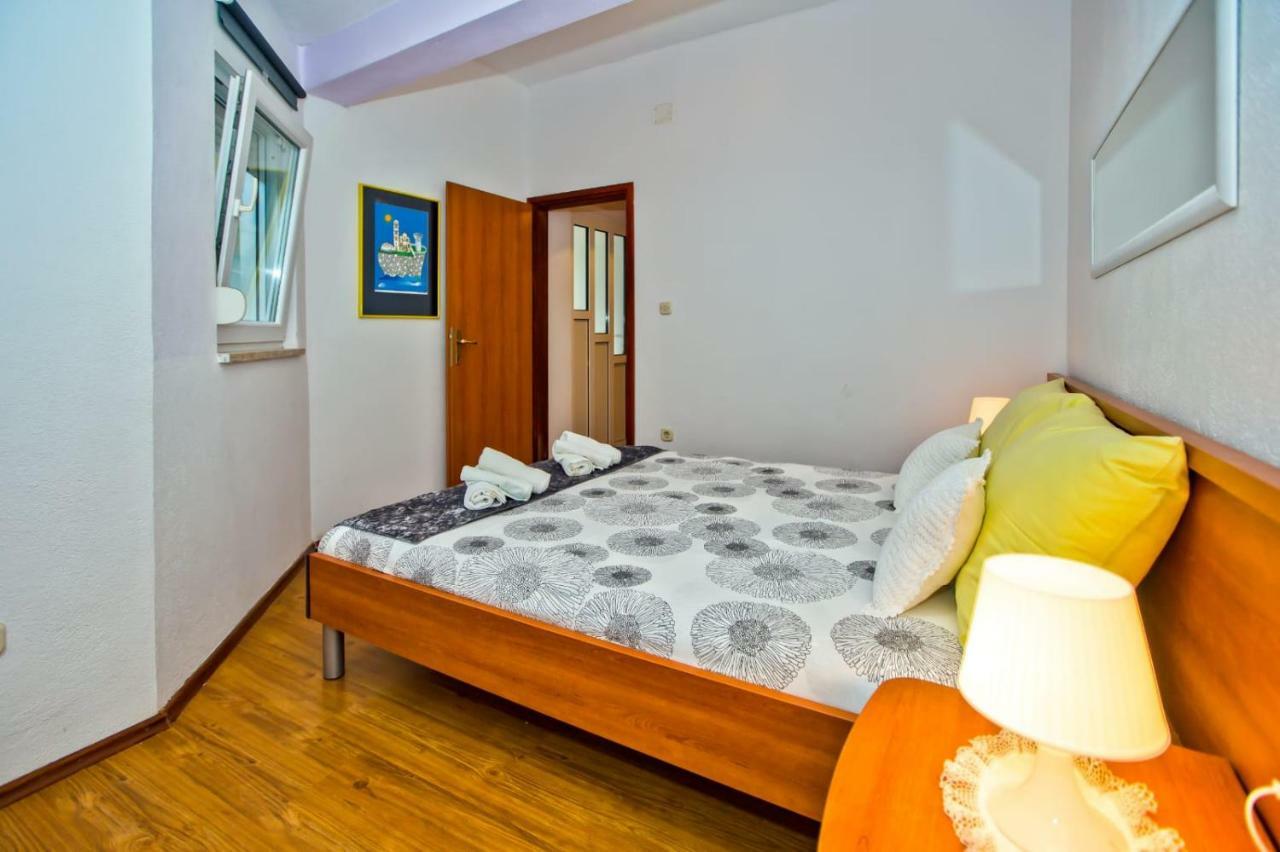 Apartments Bubalo Hvar Town Luaran gambar