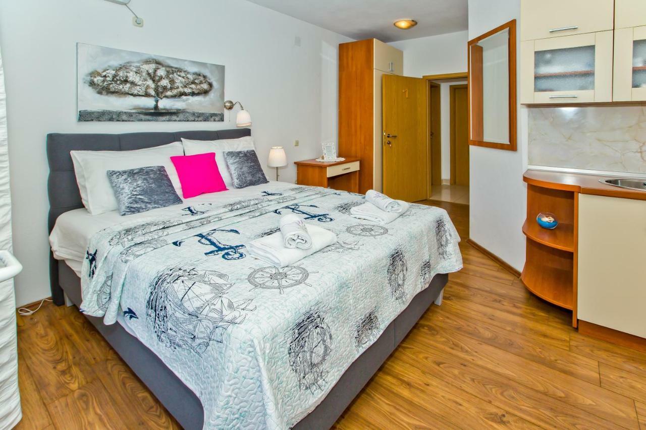 Apartments Bubalo Hvar Town Luaran gambar