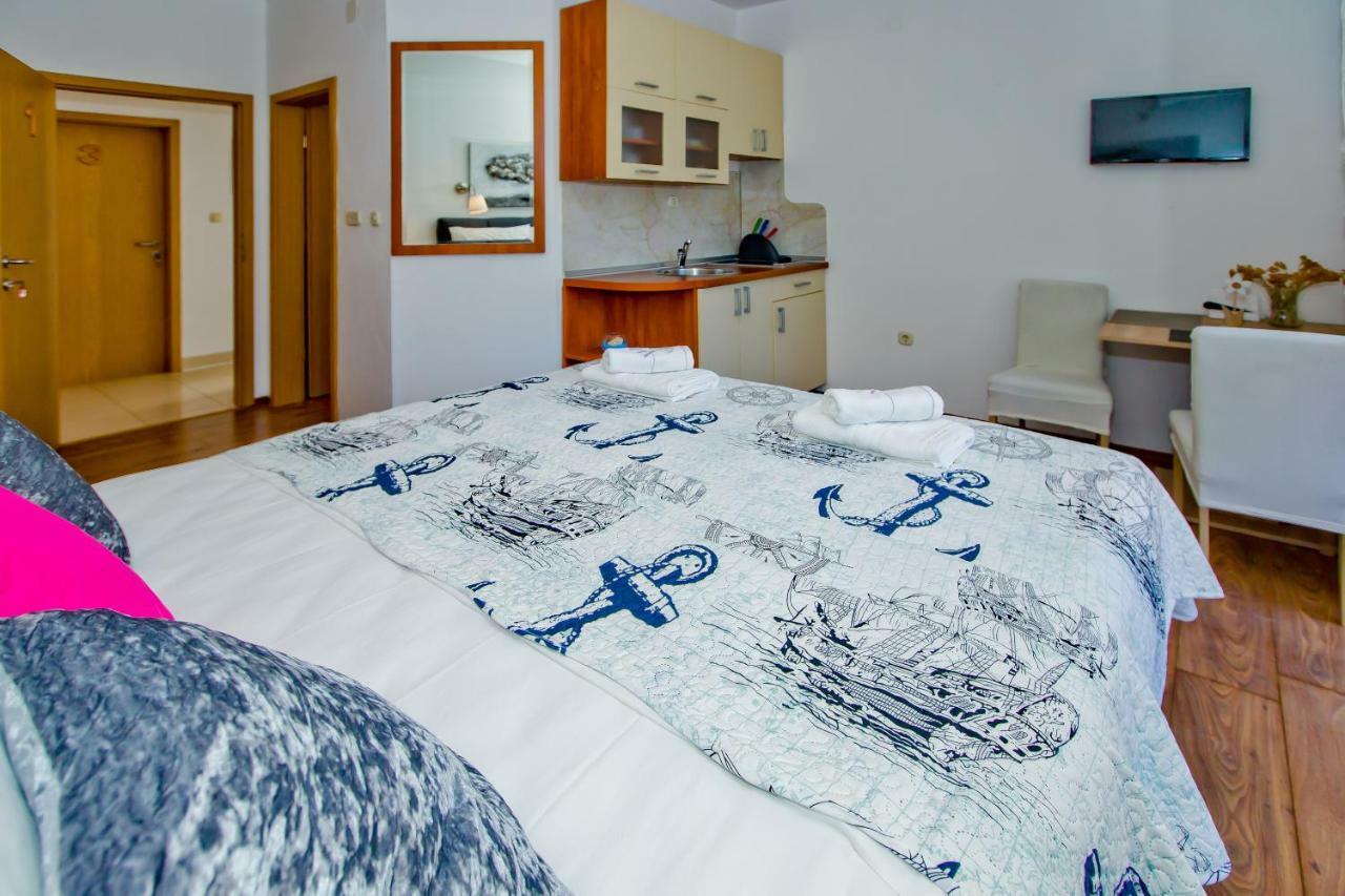 Apartments Bubalo Hvar Town Luaran gambar